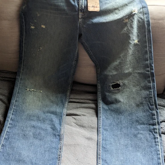 BKE Blue Jeans - Picture 4 of 5